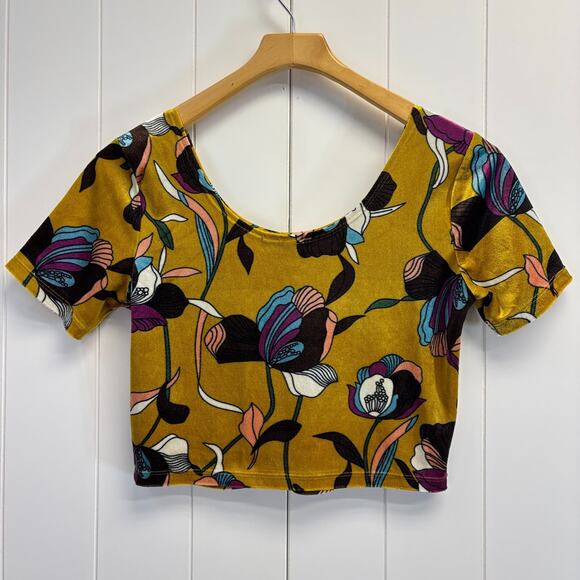 Timing Mustard Floral Crop Top - Picture 8 of 8
